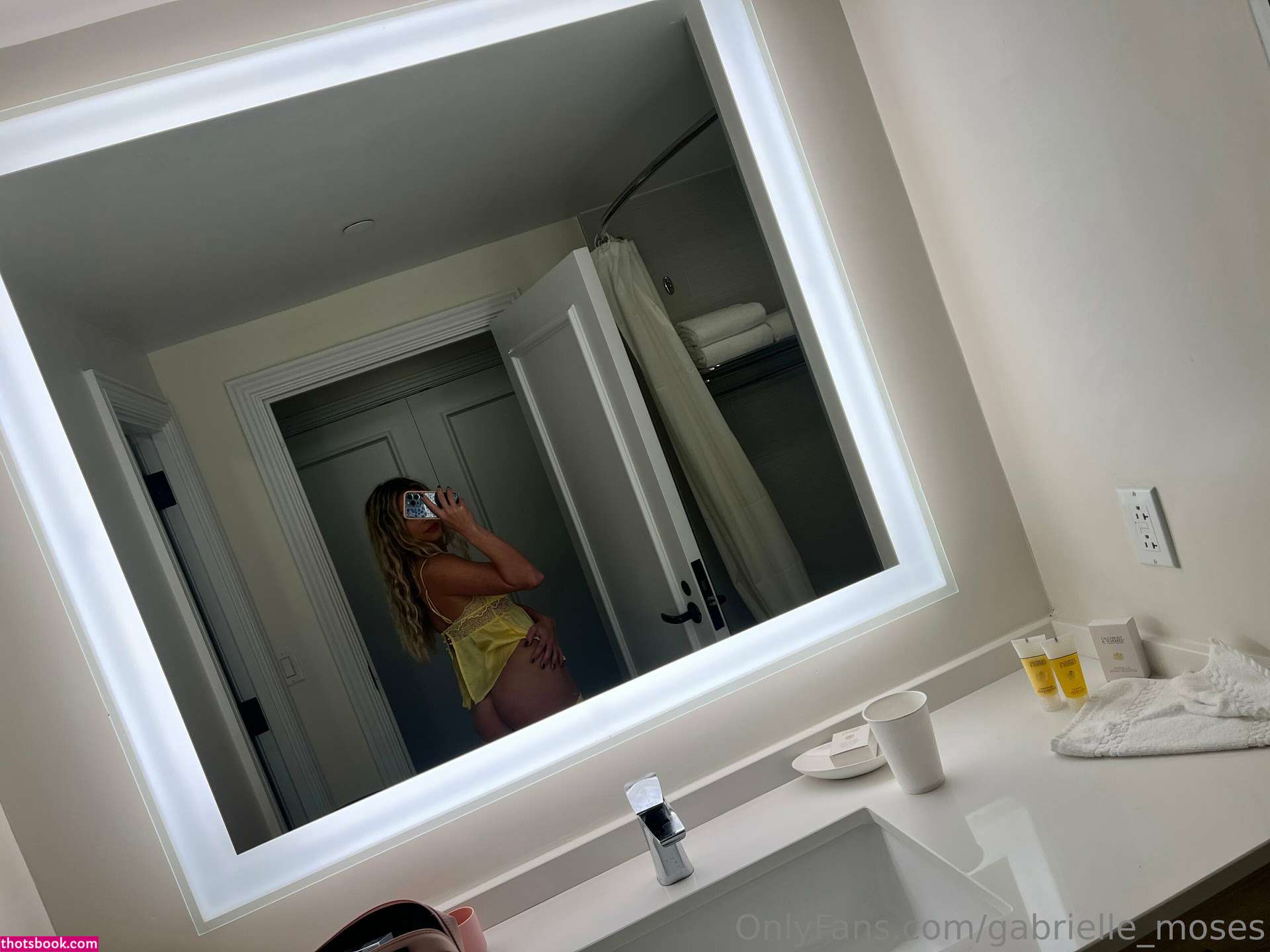 Gabrielle Moses Photo #122