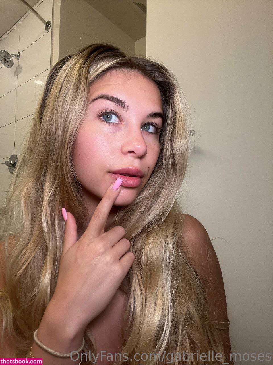 Gabrielle Moses Photo #248