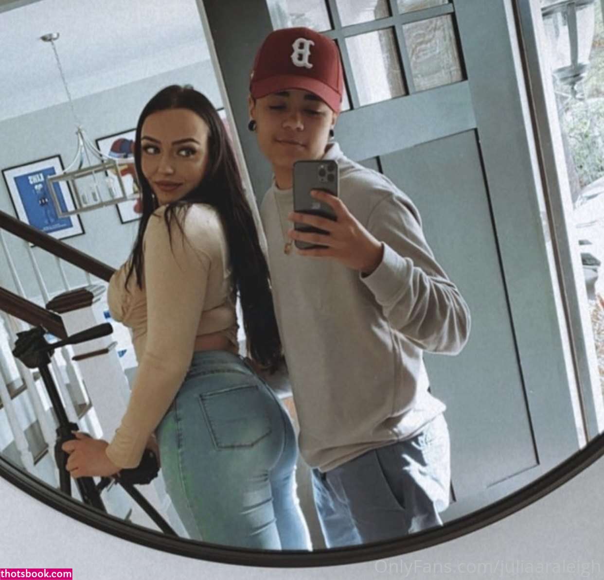 Julia Raleigh Photo #131