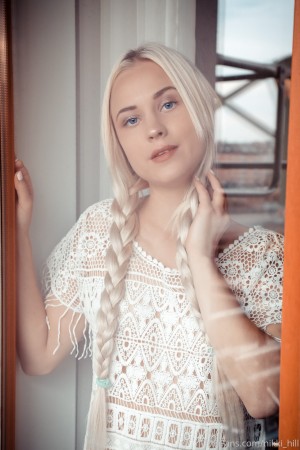 Nikki Hill Photo #99