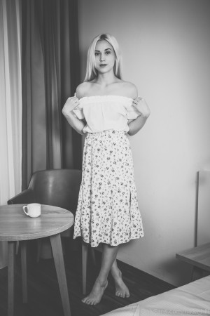 Nikki Hill Photo #127