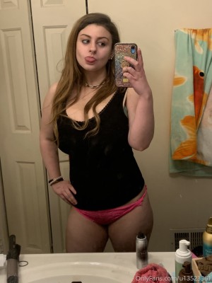 Chloerosesamantha Photo #1