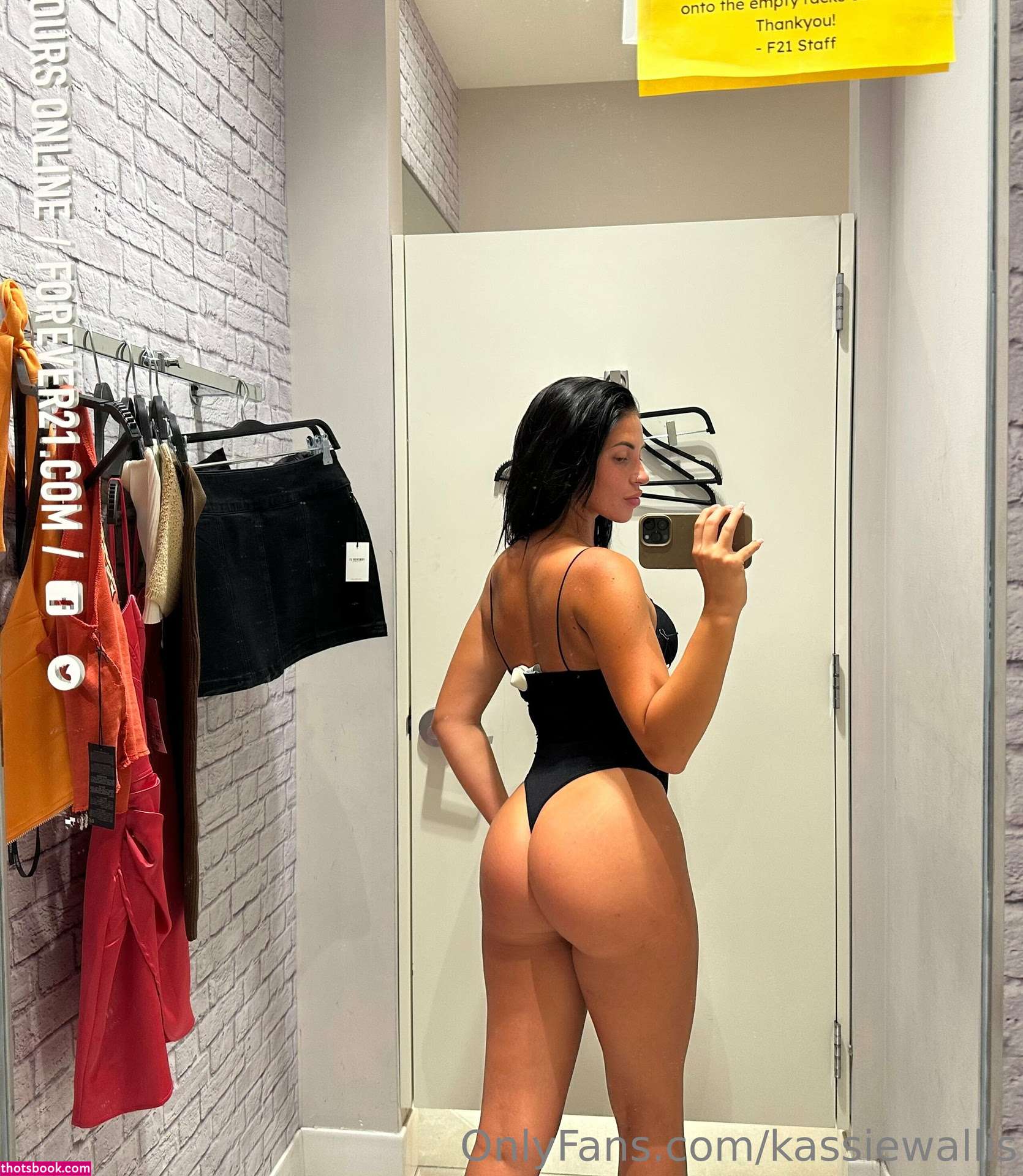 Kassie Wallis Photo #67