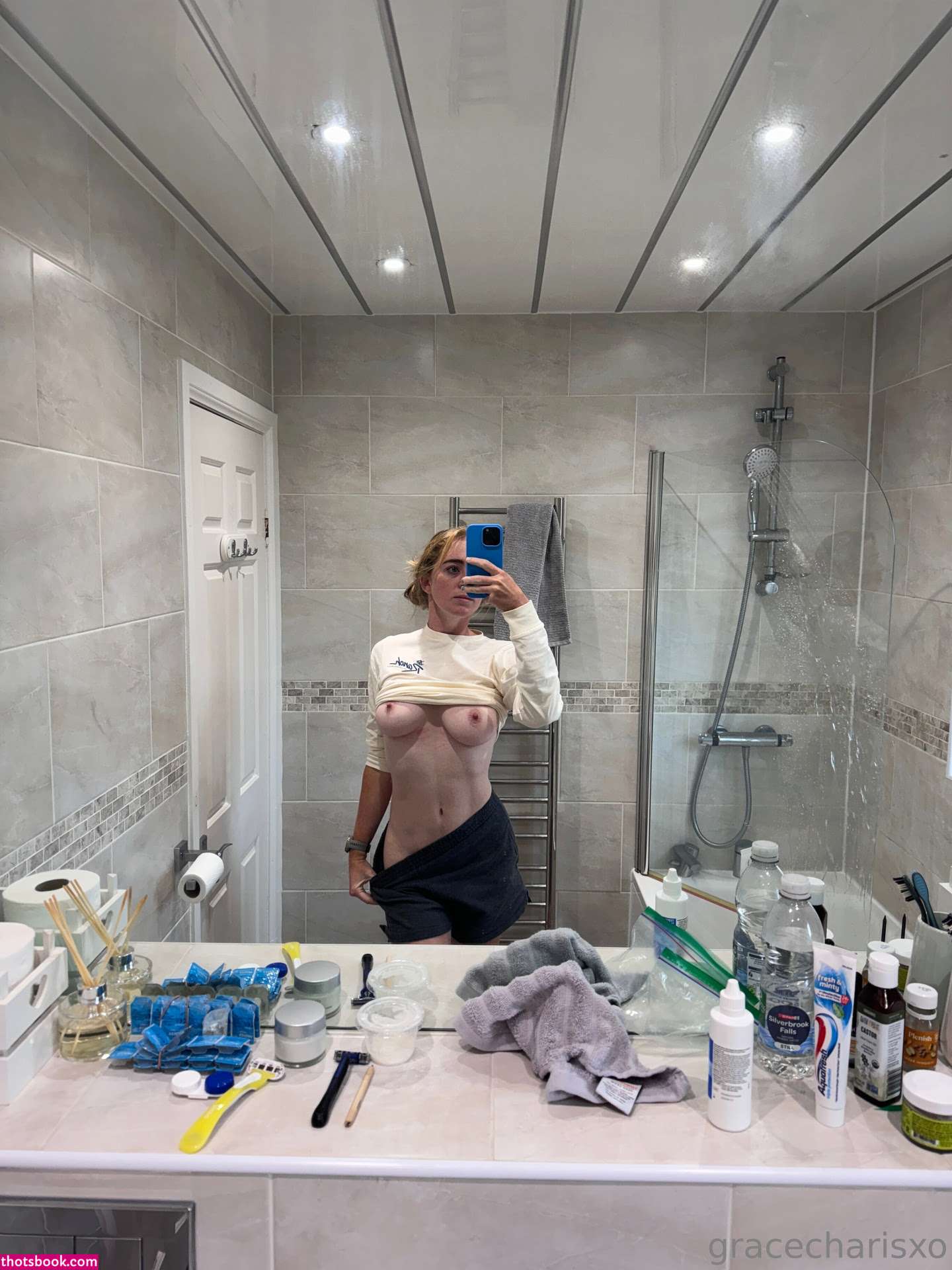 Grace Charis Photo #713