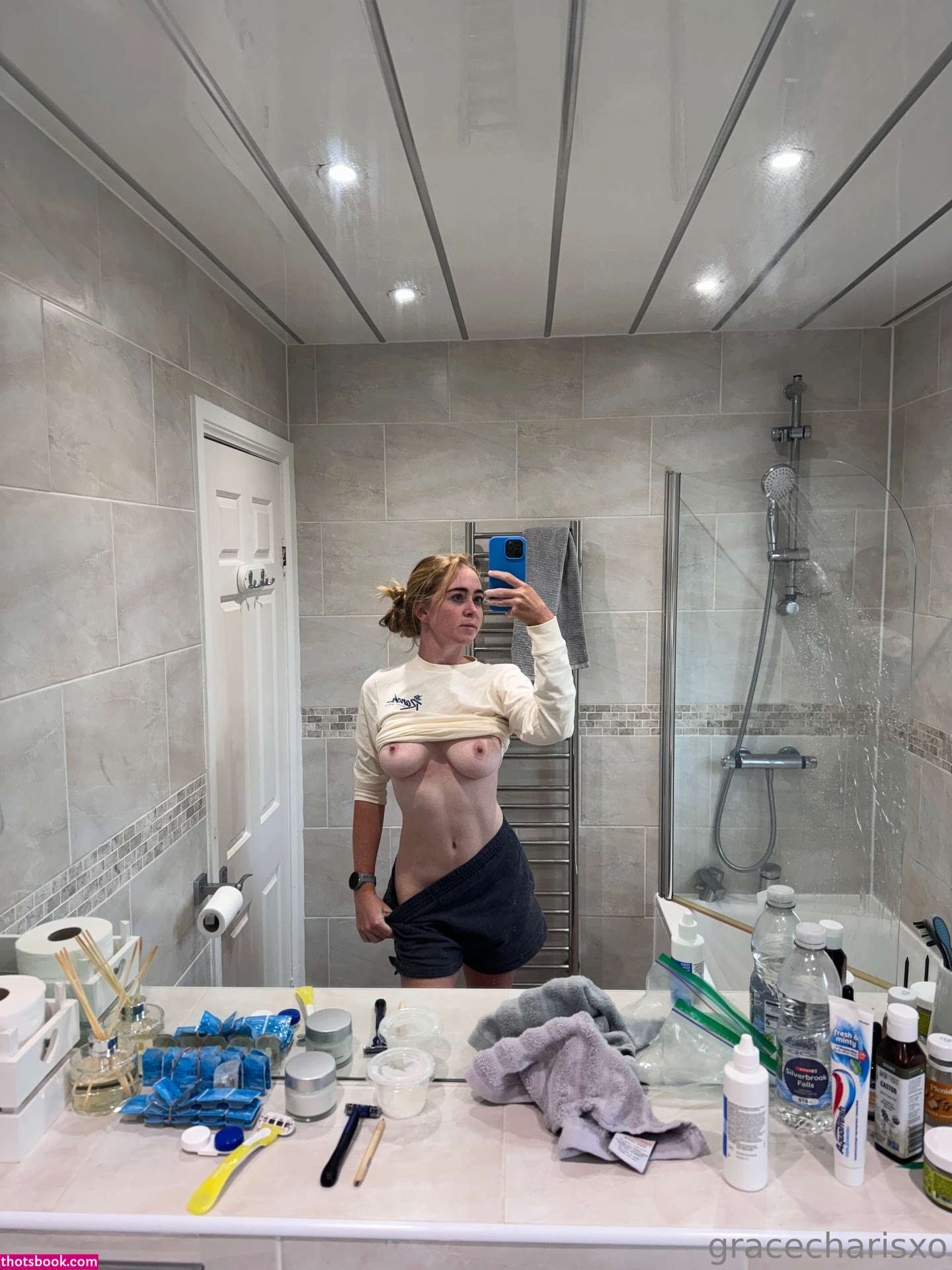 Grace Charis Photo #715