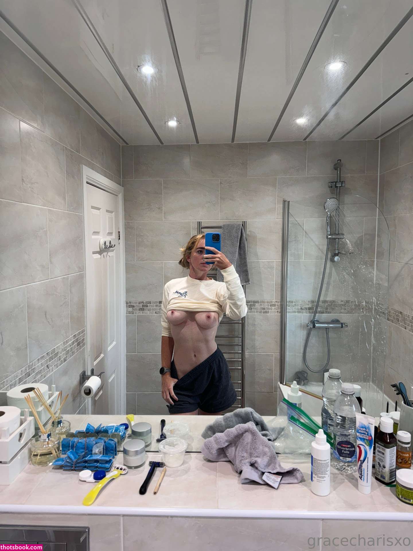 Grace Charis Photo #718