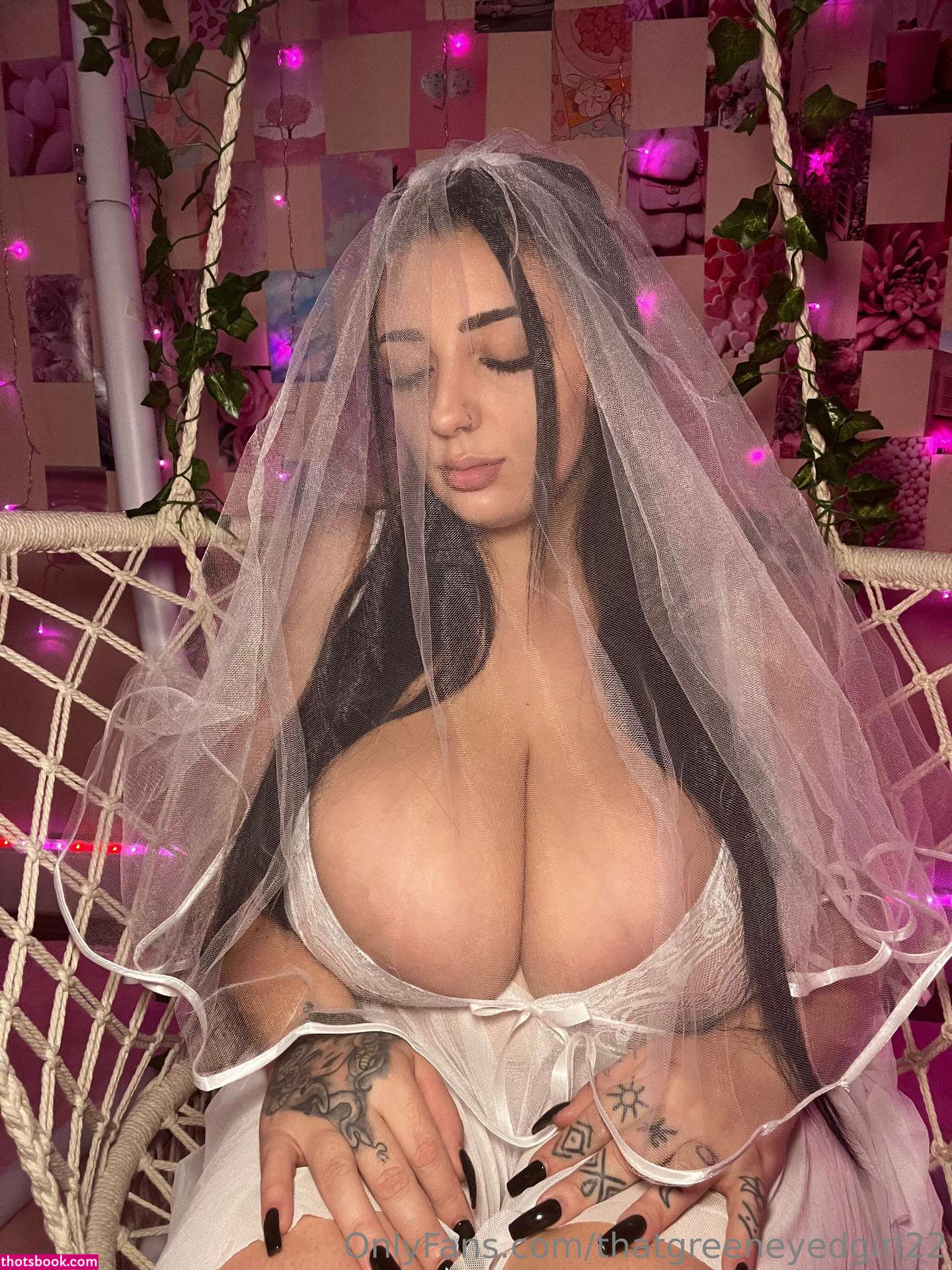 Thatgreeneyedgirl22 Photo #188