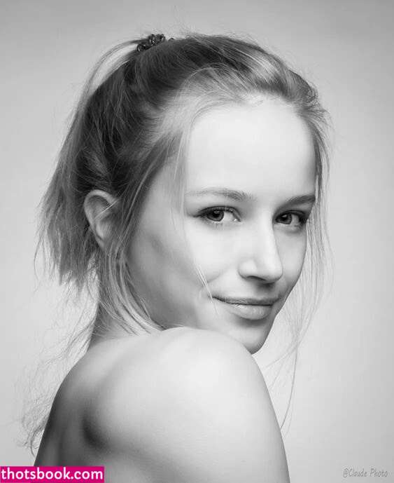 Aline Dessine Photo #9