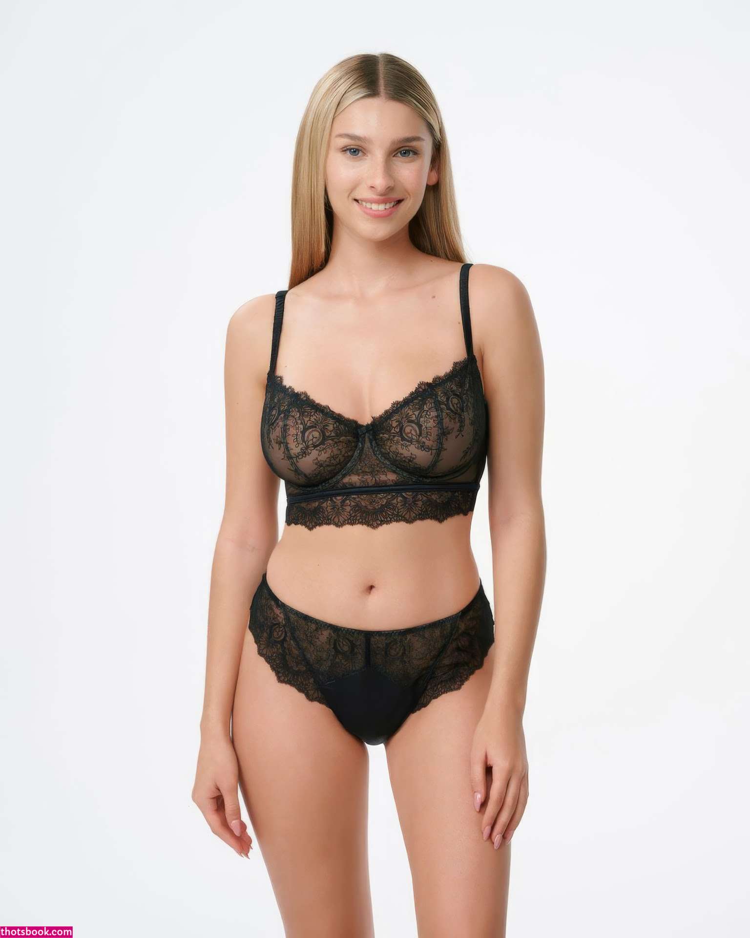 Ella Netzer Photo #38