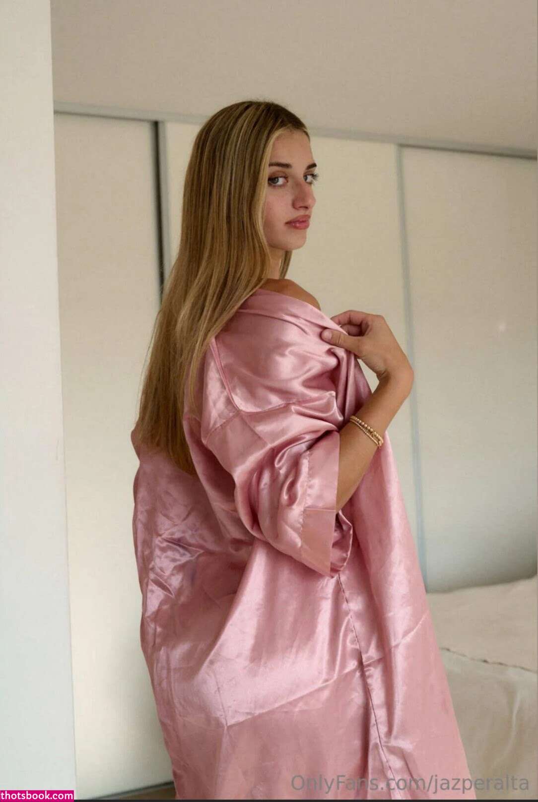 Jazmin Peralta Photo #69