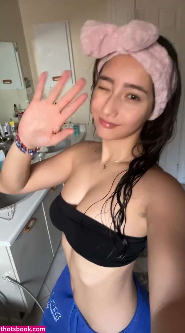 Sabrina Pezeshkian Photo #74