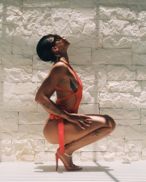 Tanaya Henry Photo #26