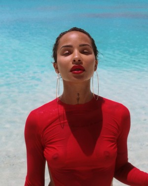 Tanaya Henry Post #6