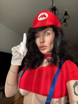 Ernesta Guevara Photo #148