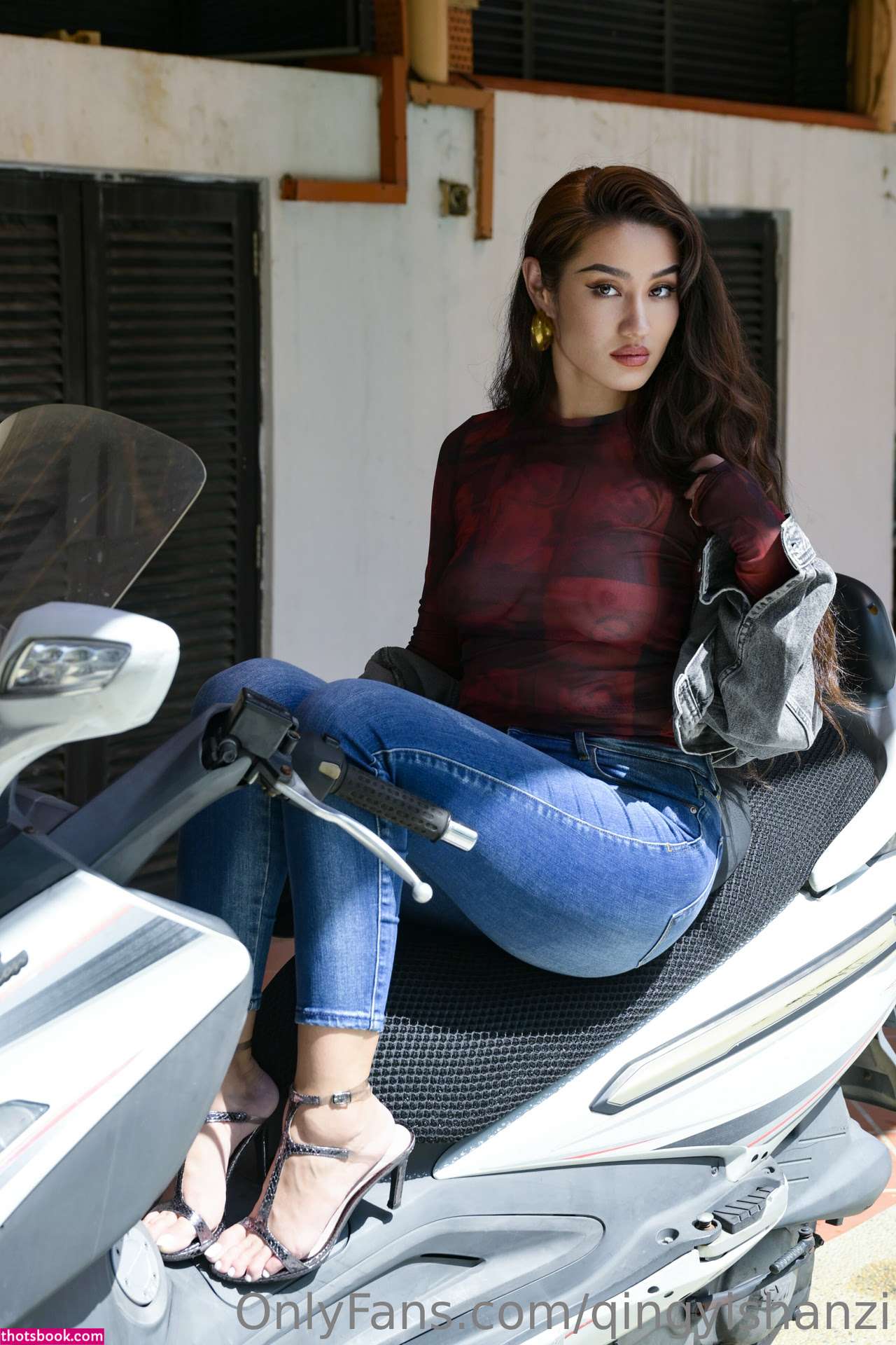 Amelie Qin Photo #17