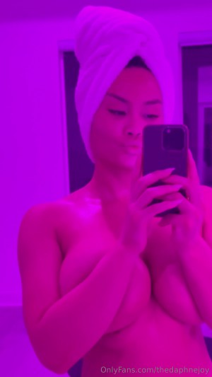 Daphnejoy Photo #66