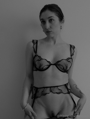 Trish Collins Photo #13