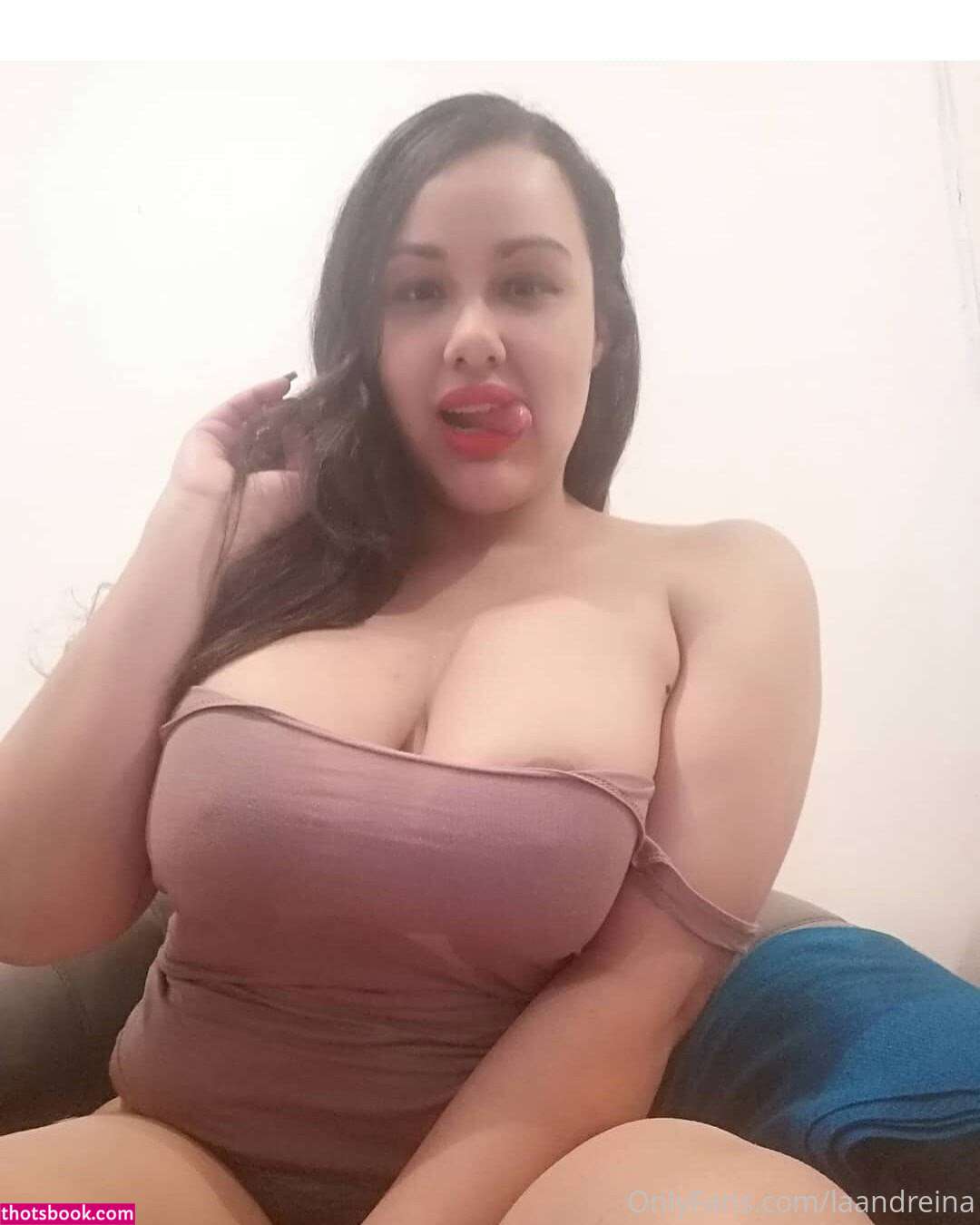 curvybunny91 Photo #33