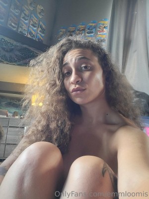 Emm Loomis Photo #26