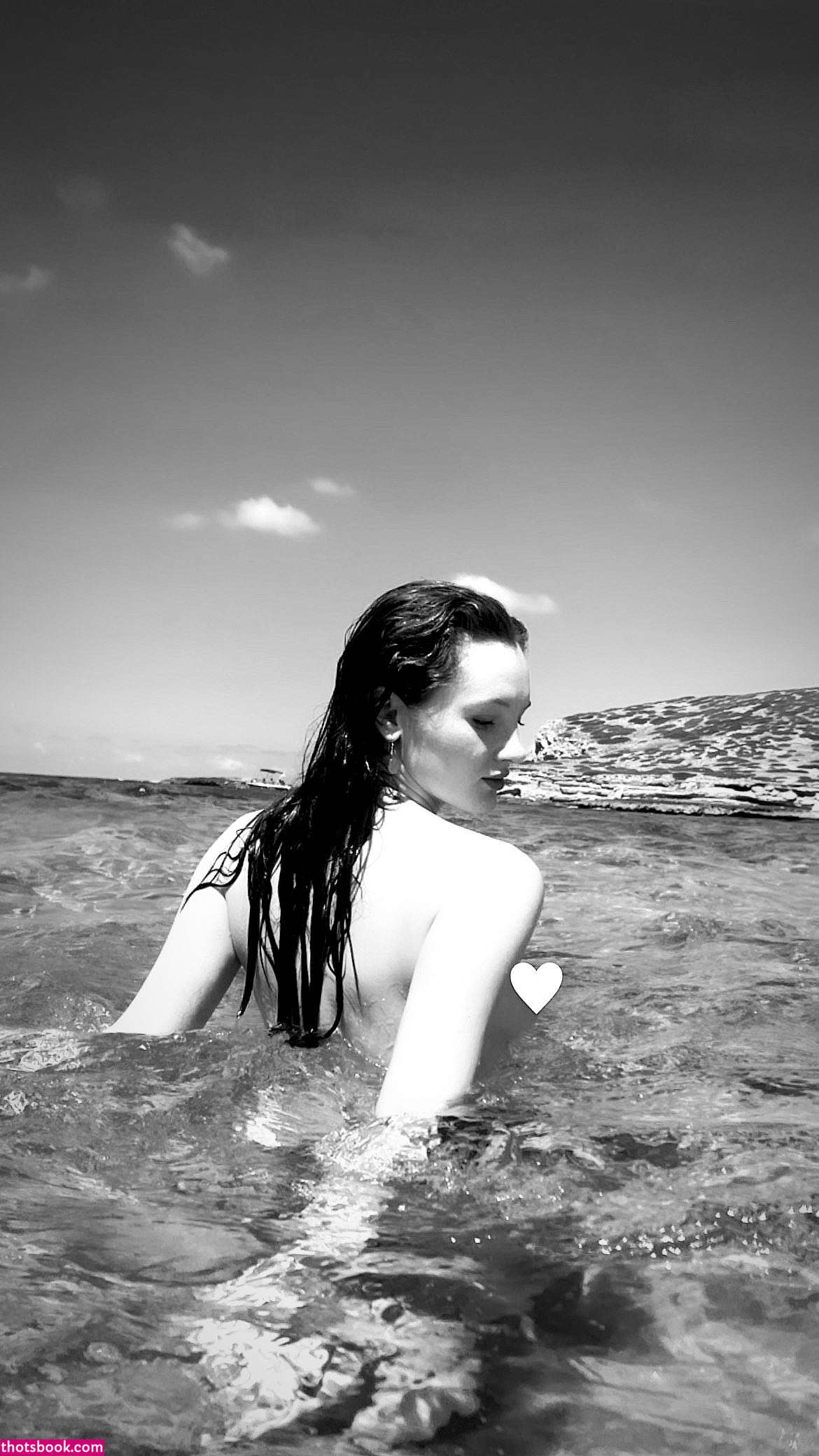 Erin Perise Photo #19