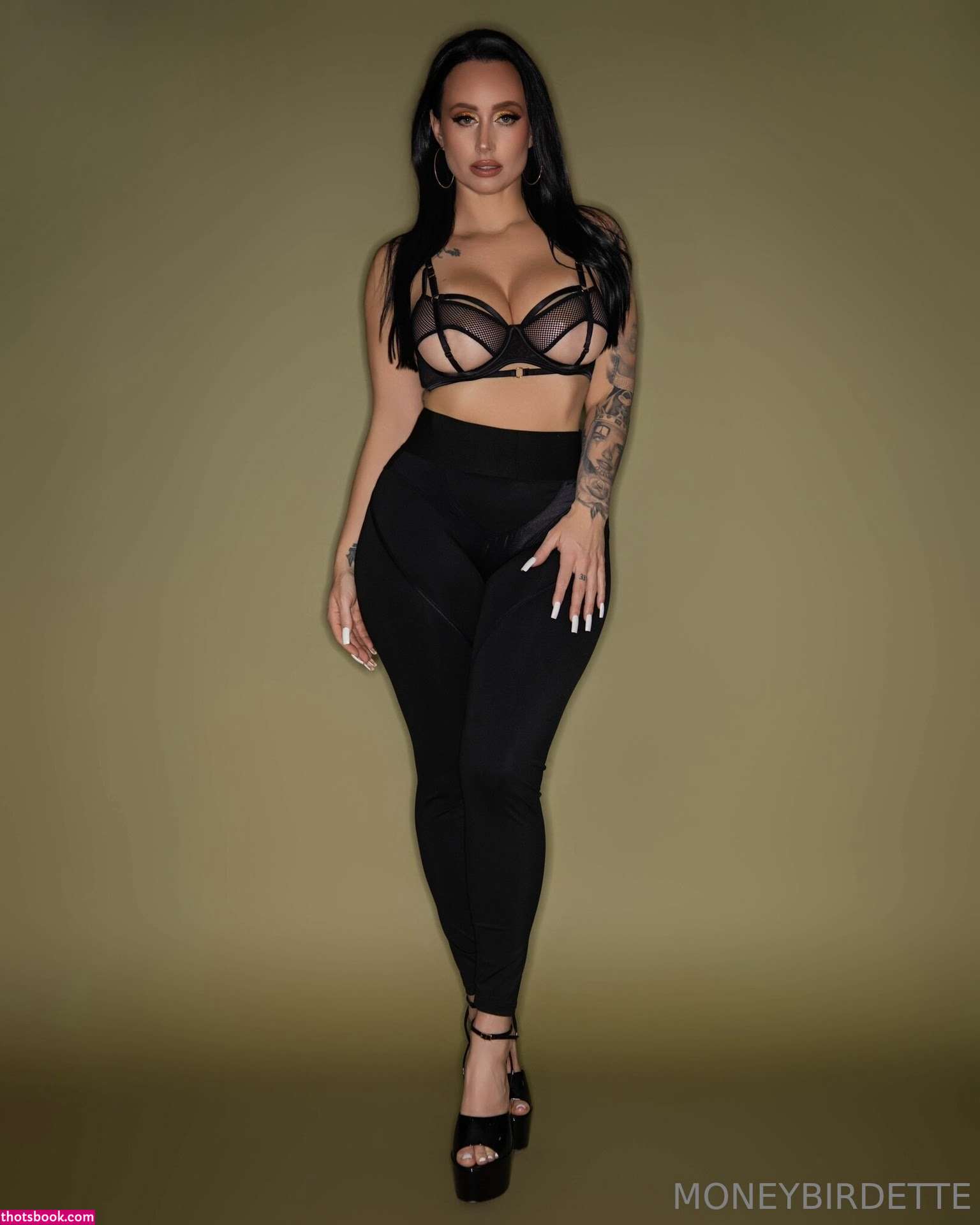 Flowerbomb Photo #170