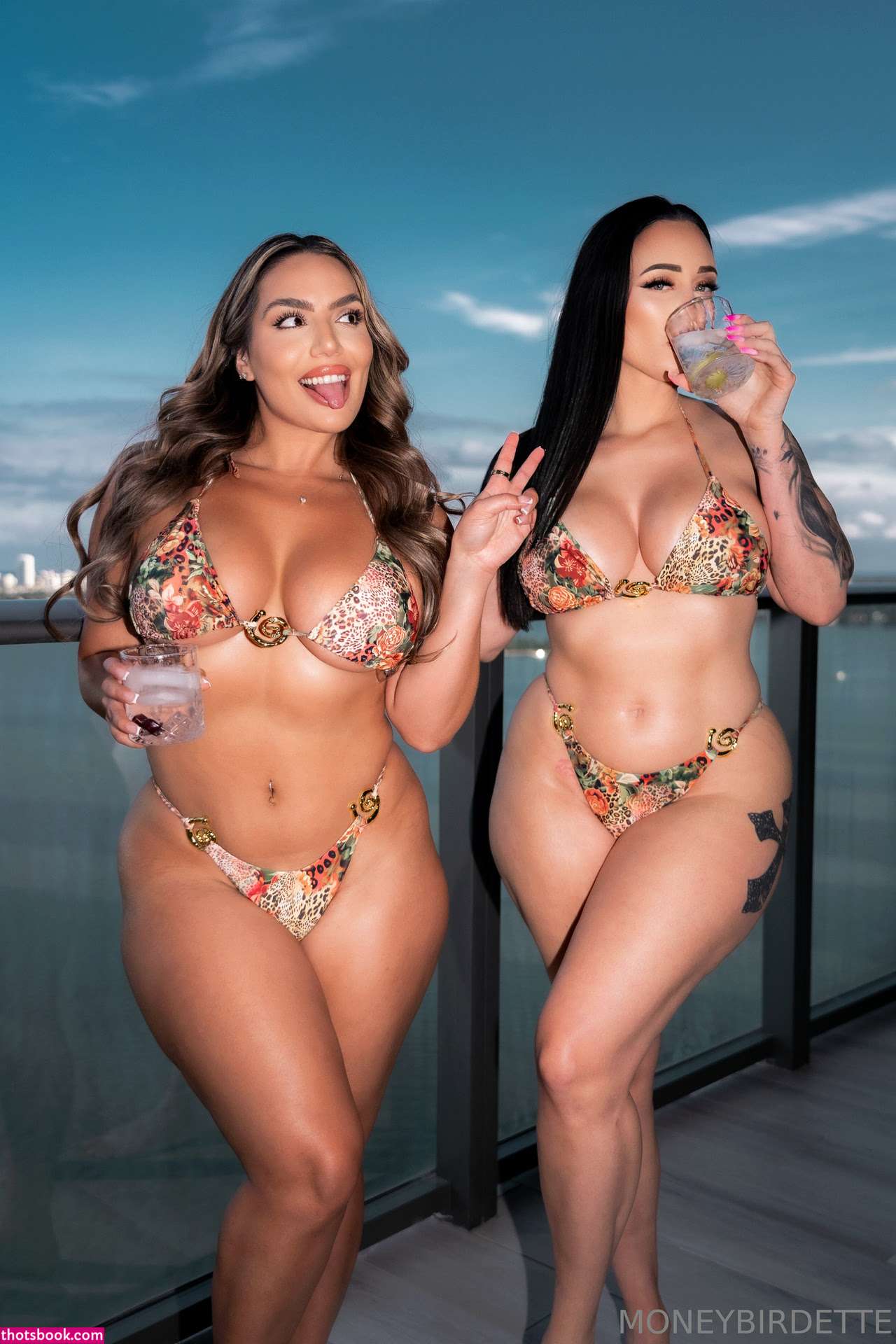 Flowerbomb Photo #182