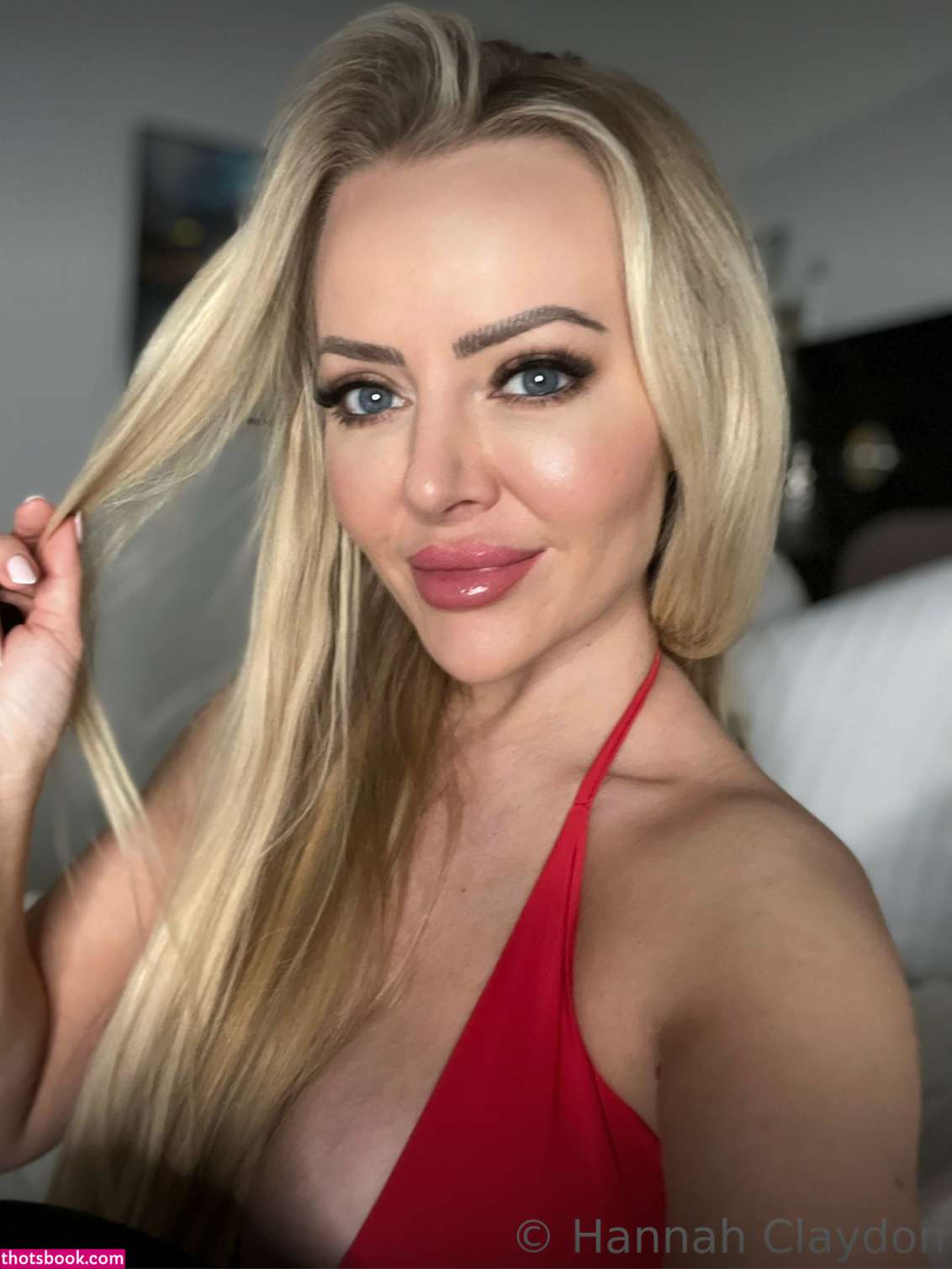 Hannah Claydon Photo #138