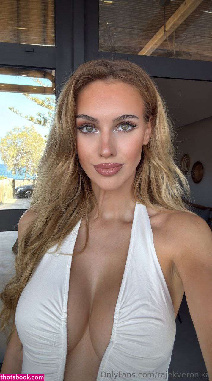 Veronika Rajek Photo #353