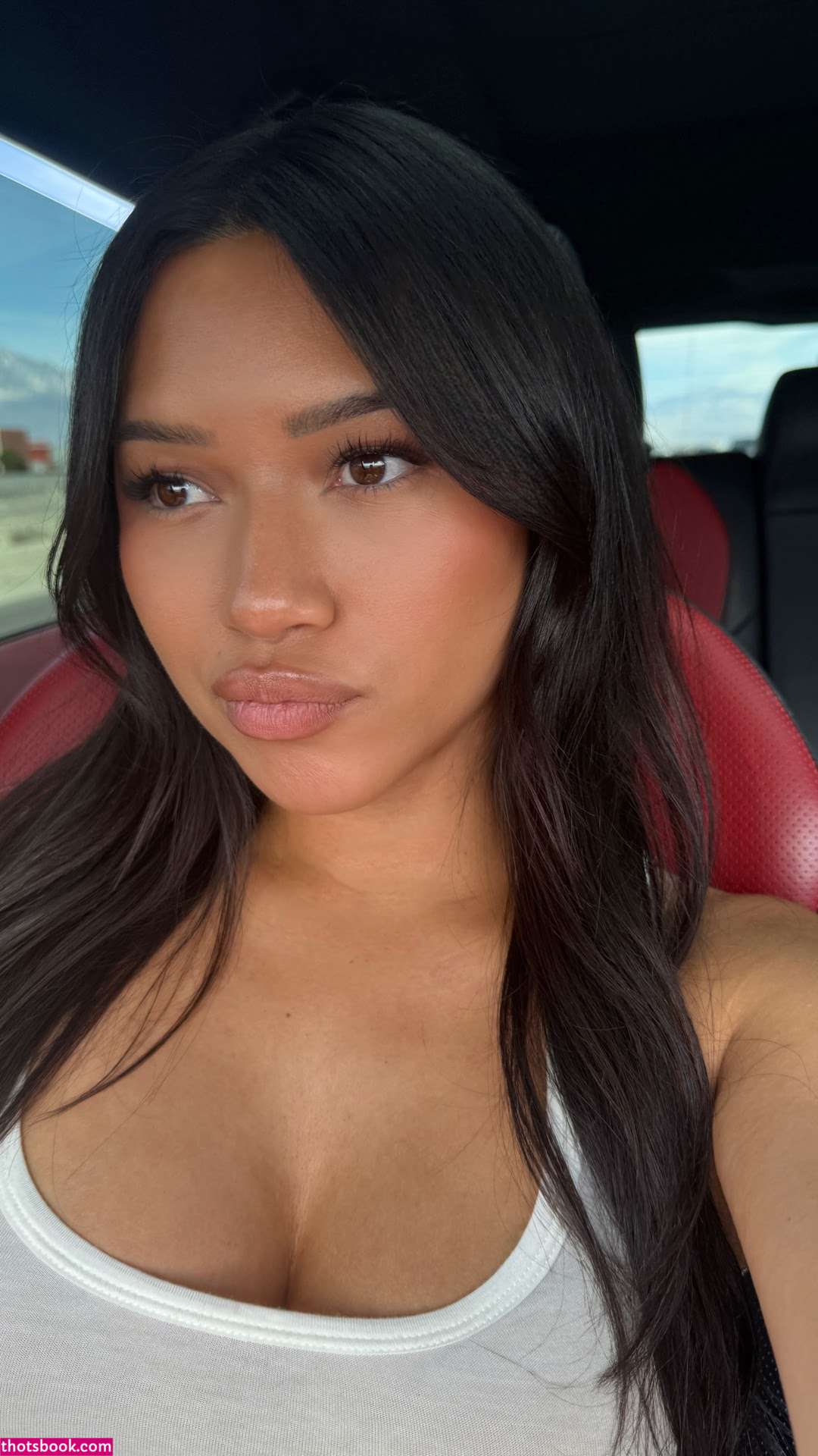 Julia Kelly Photo #80
