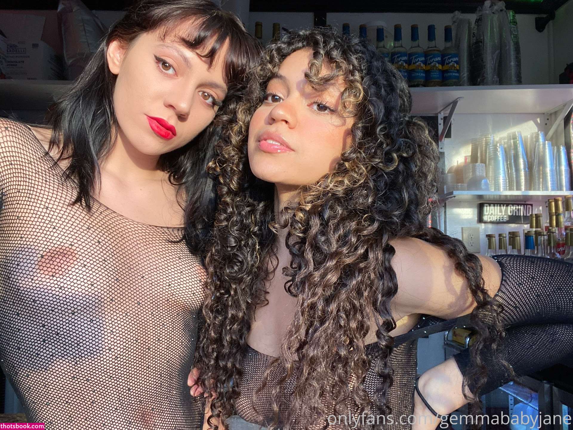 Spicymarii Photo #41