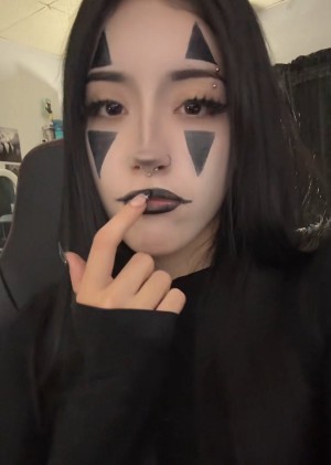 Shilynn Velez Photo #7