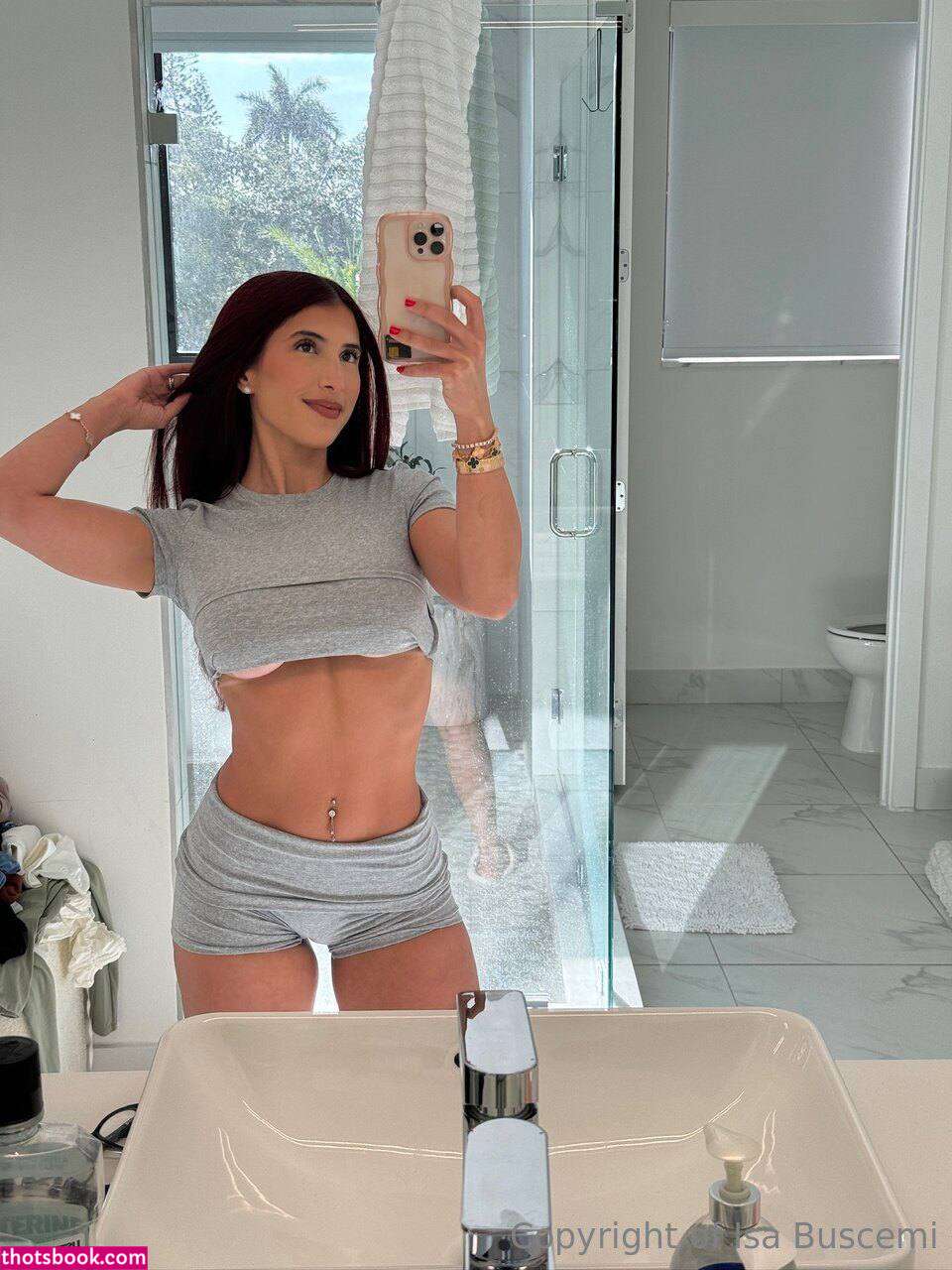 Isabella Buscemi Photo #8