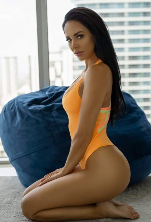 Melissa Riso Photo #42