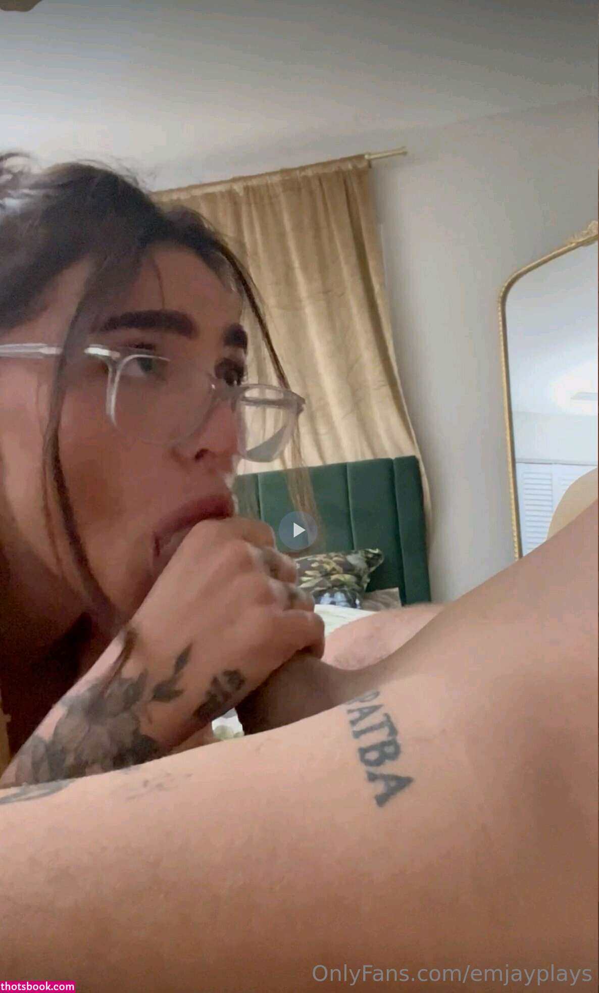 Emily Rinaudo Photo #484