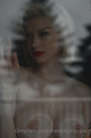 Pinuppixie Photo #390
