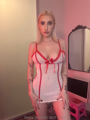 Stella Skye Photo #4