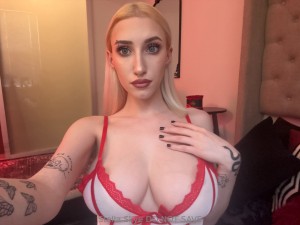 Stella Skye Photo #10