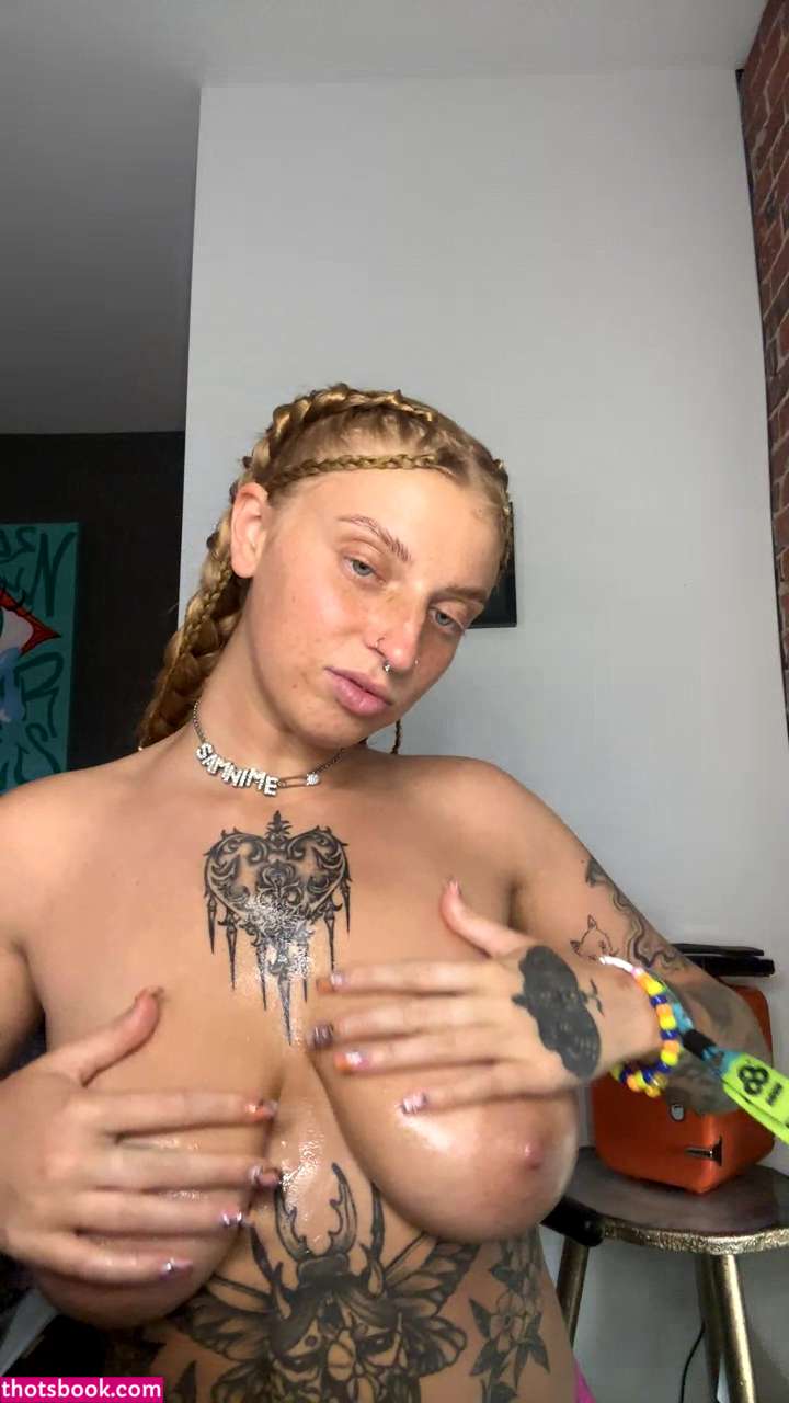 Samnimetitties Photo #84