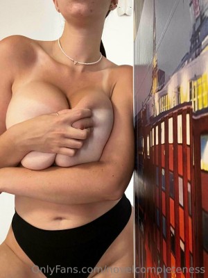 taynawinfrey2 Photo #160