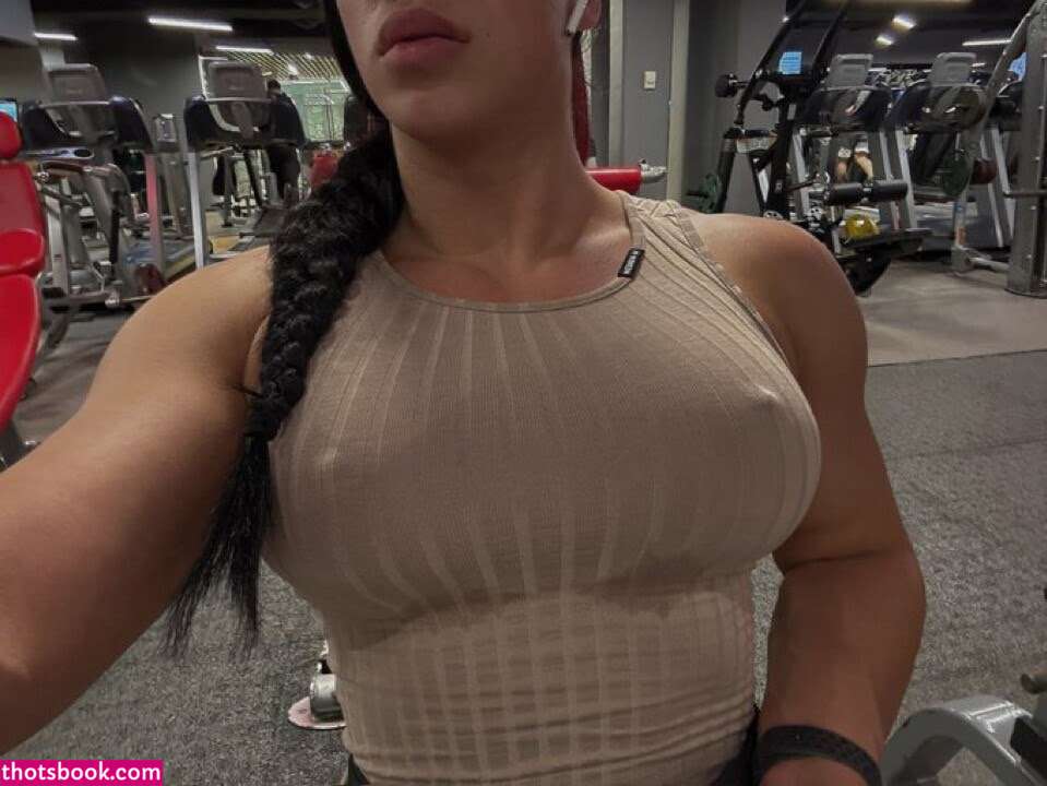 Airad Reuhs Photo #17