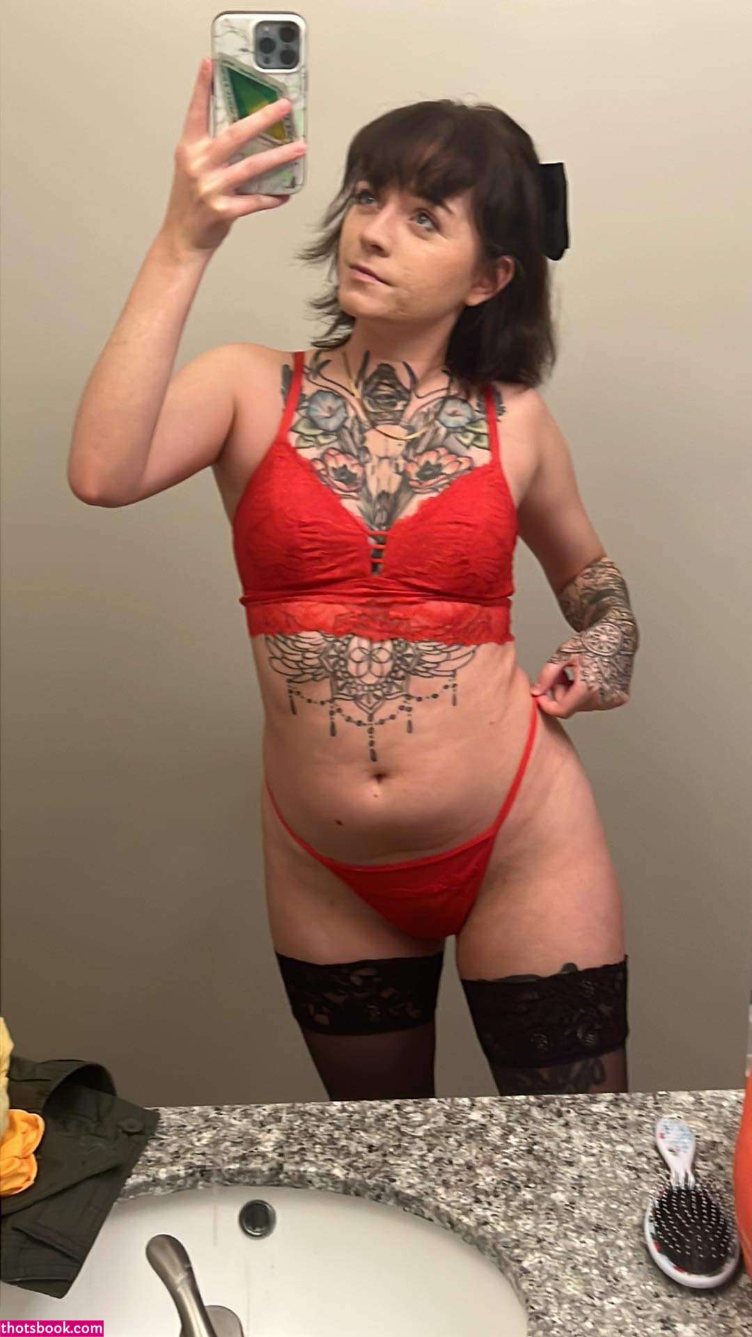 Faryn Lain Photo #34