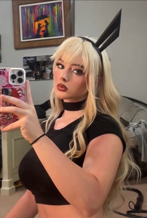 lizgrimess Photo #12