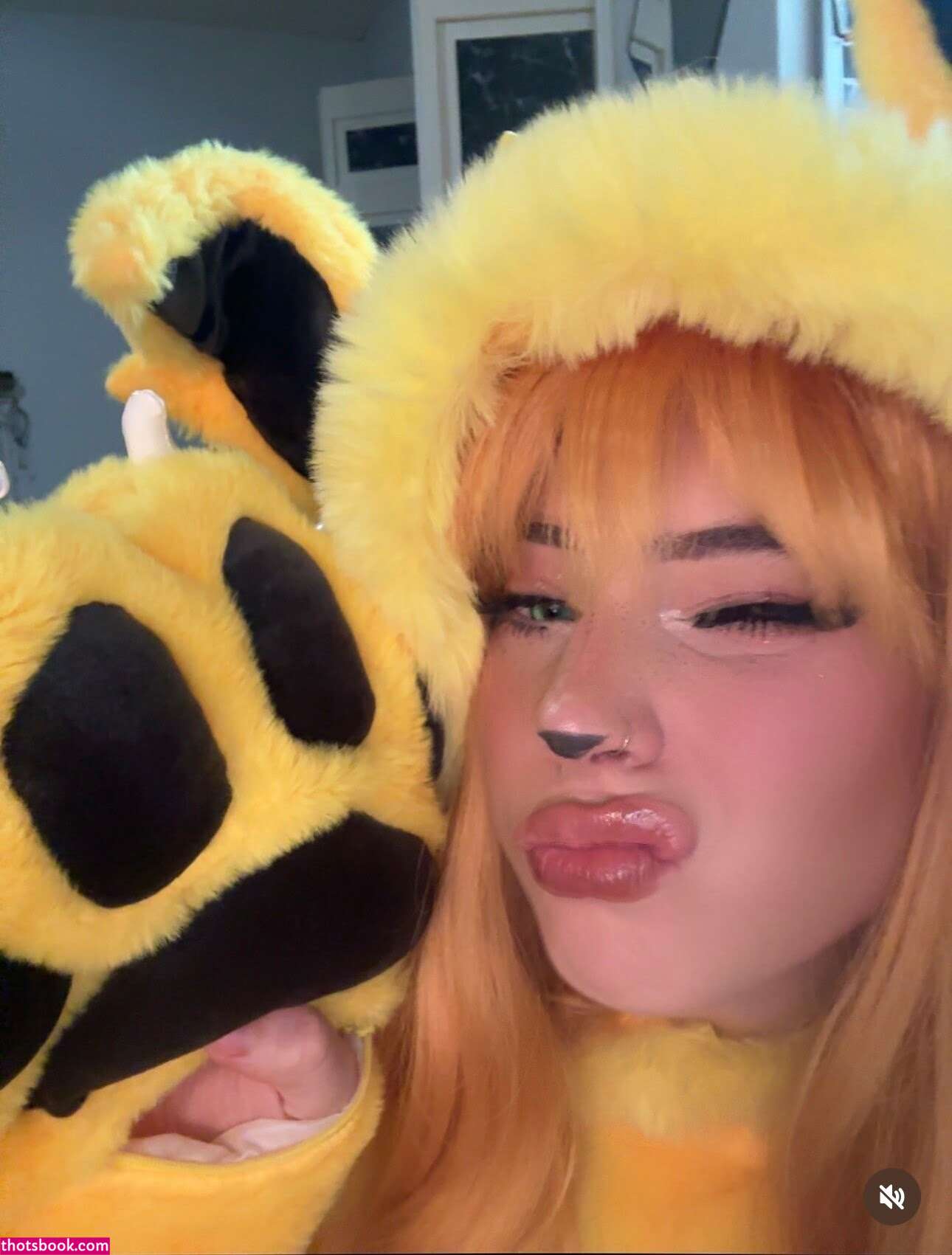 lizgrimess Photo #25