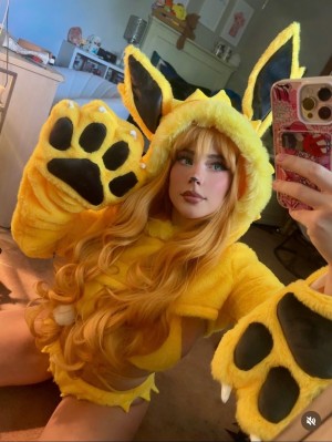 lizgrimess Photo #27