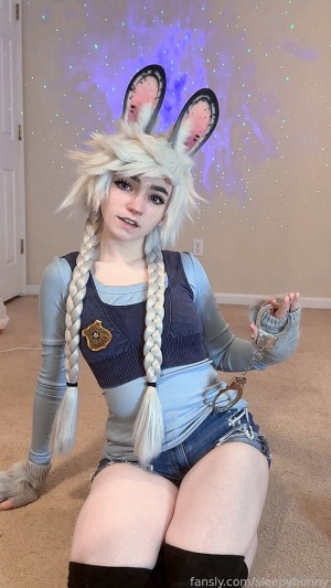 Sleepystrawbaby Photo #26