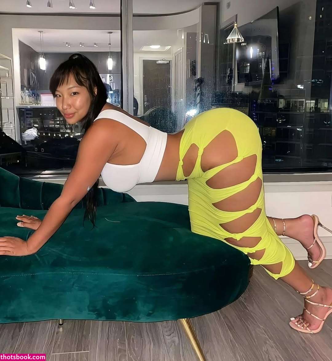 Samaela Ferrari Photo #35