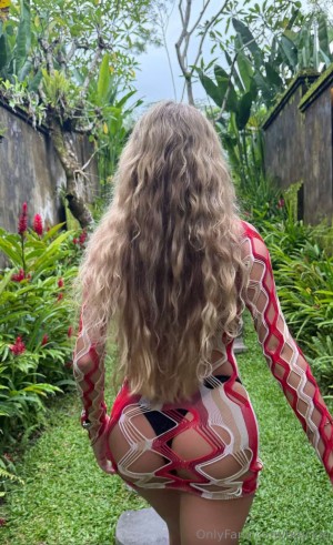 Breckie Hill Photo #610