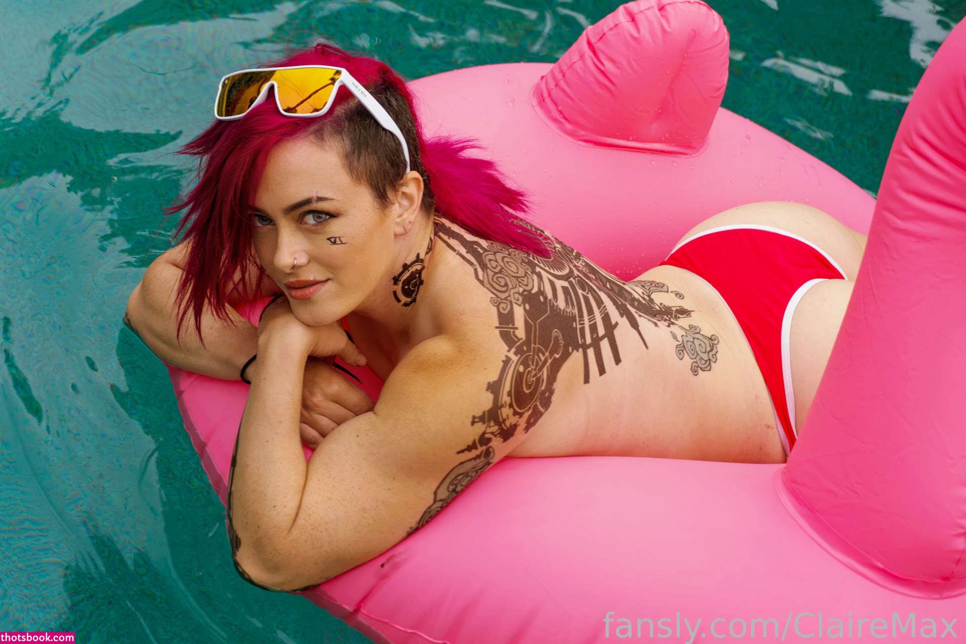 Claire Max Photo #19