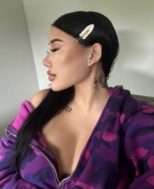 Krissssyxo Photo #54