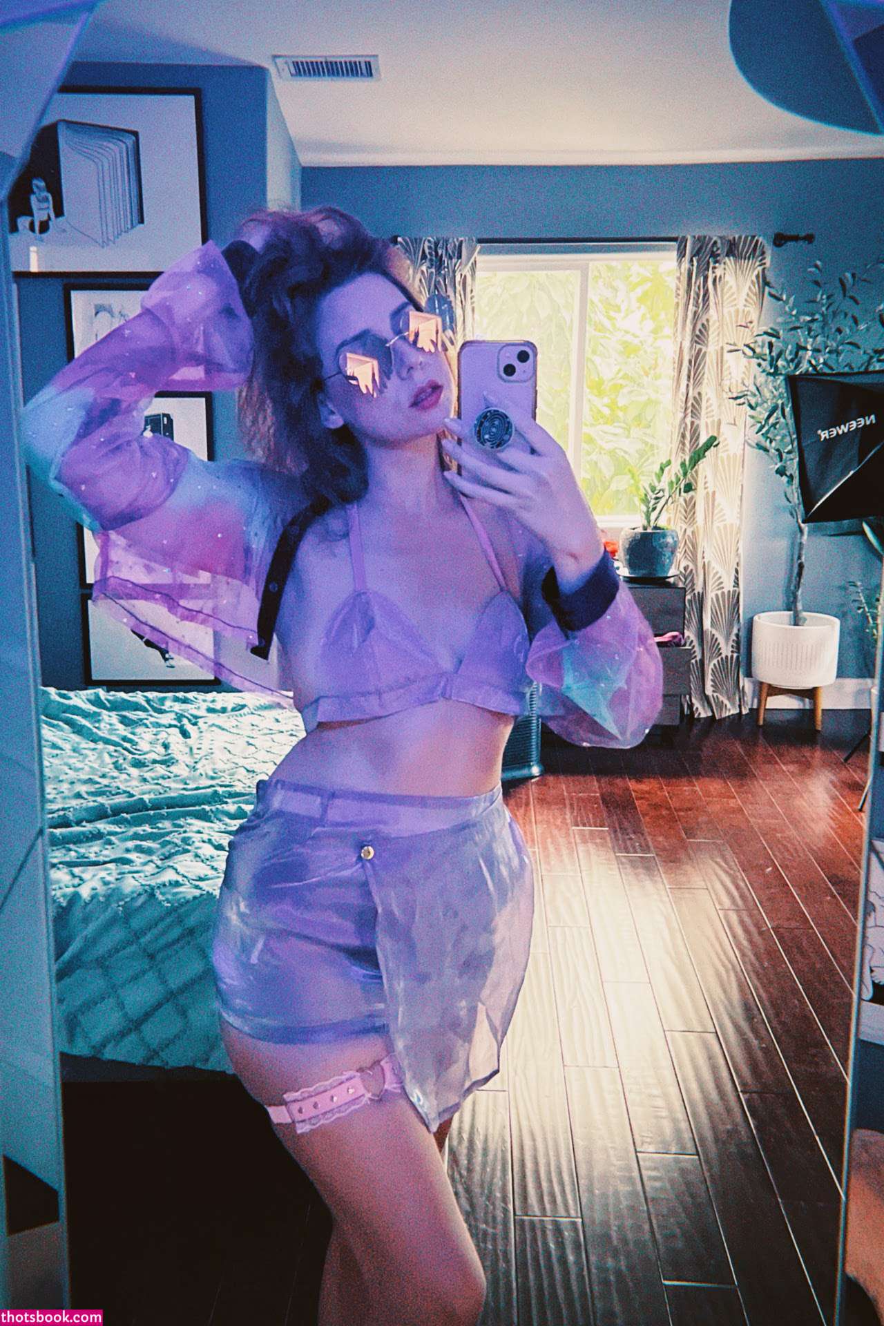 Hazel Hayes Photo #30